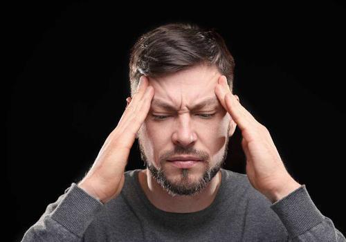 头痛恶心怎么回事？常见原因和治疗方法
